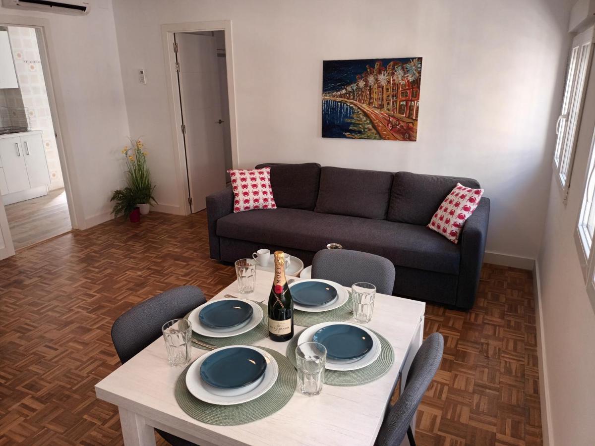 New Maritimo Lägenhet Málaga Exteriör bild