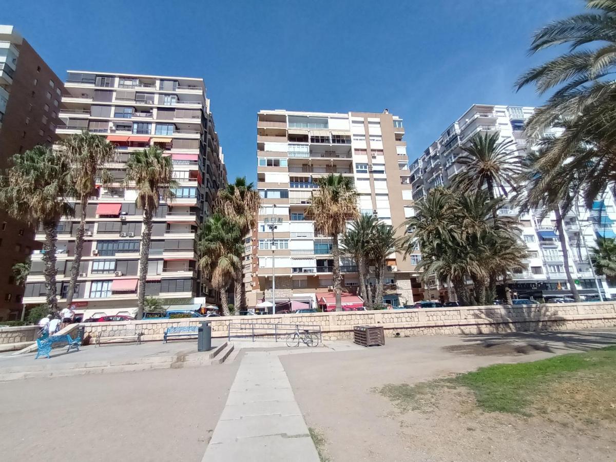 New Maritimo Lägenhet Málaga Exteriör bild