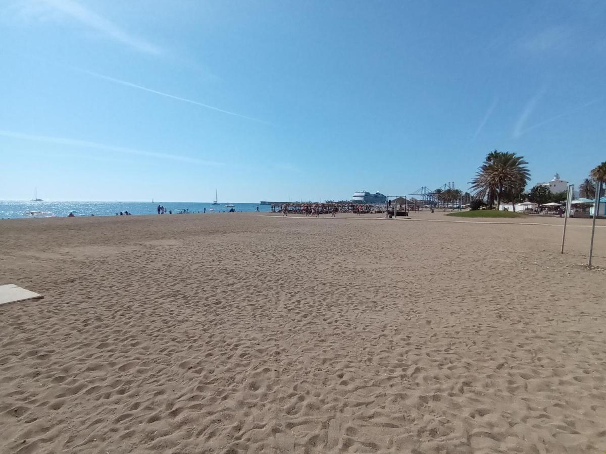 New Maritimo Lägenhet Málaga Exteriör bild